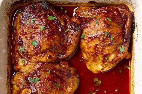 Orange Chicken Thighs, Lean Chicken, Thighs Recipe, Lunch Appetizers, Orange Chicken, Favorite Side Dish, Roasted Carrots, Chicken Flavors, Chicken Thigh Recipes