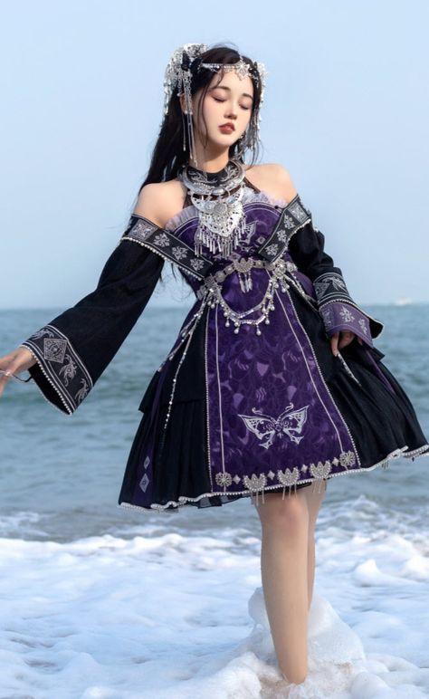 New Release: 【-Century Chant-】 #QiLolita Top Wear and Jumper Dress Set 

◆ Shopping Link >>> https://lolitawardrobe.com/century-chant-qi-lolita-top-wear-and-jumper-dress-set_p7908.html Chinese Clothing Modern, Hmong Fashion, Hmong Clothes, Purple Jumpers, Thai Clothes, Jumper Skirt, Thai Dress, Fashion Aesthetics, Chinese Clothing