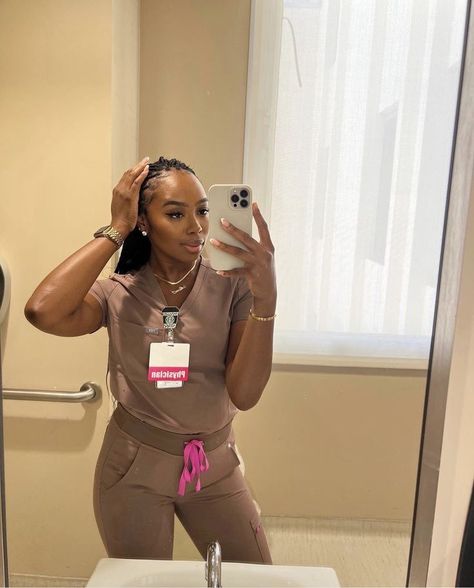 Scrub Outfits Black Women, Labor And Delivery Nurse Aesthetic Black Women, Black Doctors Women, Black Doctors Women Goals, Scrubs Uniform Cute Black Women, Scrubs Black Women, Black Doctor Aesthetic, Nursing Black Women, Cna Black Women