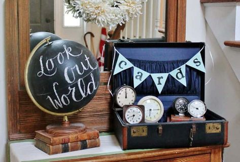 Grad Party Travel Theme, Grad Card Table Ideas, Adventure Graduation Party, Travel Theme Graduation Party, Senior Display Table Ideas 2023, Travel Graduation Party Ideas, Graduation Table Display, Grad Table Display, Senior Table Display