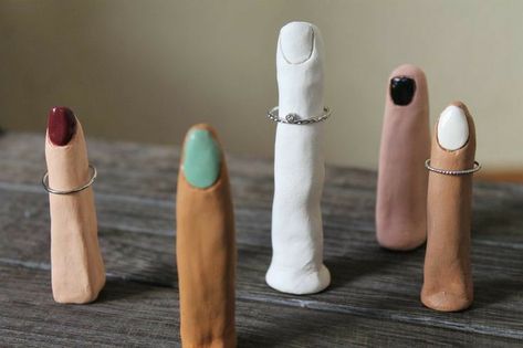 Diy Clay Ring Holder, Clay Ring Holders, Clay Ring Holder, Diy Clay Rings, Clay Ring, Diy Ring, Sculpture Art Clay, Ring Holders, Diy Ceramic