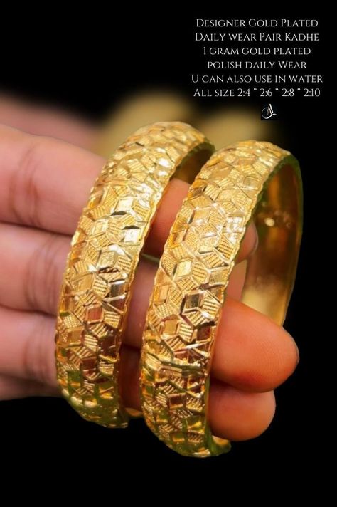 1200 free ship 
Designer Gold Plated Daily wear Pair 2 Kadhe And 4 And 8 Bangles Set 
😍sale😍sale😍sale
1 gram gold plated polish daily Wear
U can also use in water
All size 2:4 “ 2:6 “ 2:8 “ 2:10
AA Collection
....NC/60 Bangles Set, Sale Sale, U Can, Bangle Set, Gold Design, In Water, Daily Wear, Gold Plate, Bangles