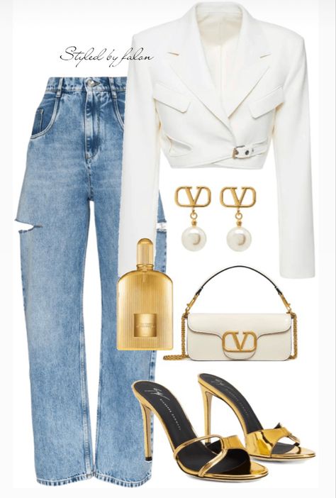 Valentino Style Outfits, Valentino Earrings Outfit, Maison Margiela Jeans Outfit, Valentino Outfits Women, Jean And Heels Outfit, Casual Outfits With Heels, Valentino Outfit, Valentino Earrings, Heels Valentino