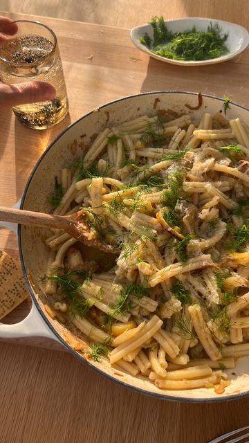 E D E N    G R I N S H P A N on Instagram: "What I cook after a long day of work in 30-ish minutes ✨

Inspired by my friend @carolinagelen fennel pasta. Such amazing flavor 👏🏻✨
 
EPISODE 10: Roasted Fennel and Lemon Pasta
 
Ingredients 
·       2 fennel, sliced, save fronds for finishing 
·       1 cup extra virgin olive oil
·       1/2 small lemon thinly sliced- seeds removed and the other half juiced
·       1 head of garlic, sliced in half 
·       3/4 tsp aleppo chili (you can sub chili flakes here)
·       2 anchovies 
·       2 tsp kosher salt
·       Cracked black pepper 
·       500 grams pasta- I used casarecce but you can use what you have on hand 
·       1 cup grated parm 
·       Pasta water- save 
 
to plate 
·       Freshly grated parm 
·       Fennel fronds
 
Directions Parm Pasta, Fennel Fronds, Fennel Pasta, Anchovy Pasta, Fun Pasta, Roasted Fennel, Pasta Water, Pasta Ingredients, Lemon Pasta