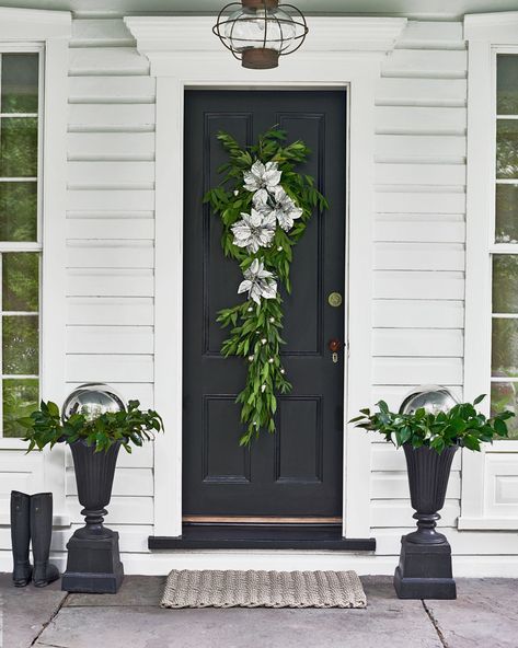 How to Decorate Your Front Door for the Holidays Winter Porch Decor, Christmas Open House, Homemade Wreaths, Winter Porch, Door Swag, Candy Decorations, Diy Christmas Decorations, Outdoor Candles, Christmas Decorations Diy Outdoor