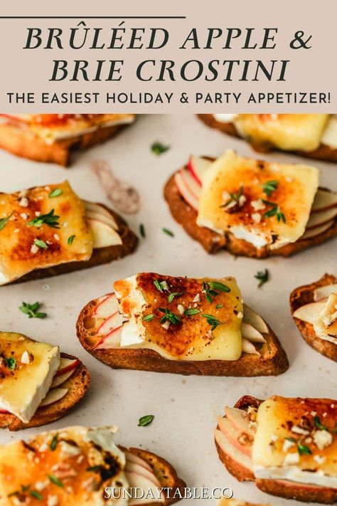 Looking for the easiest holiday appetizer? These brûléed apple and brie crostini are crowd-pleasing and come together in minutes! Crostini is topped with Pink Lady apple slices, melty brie, caramelized sugar, pecans, and thyme. So good! These bites are festive for holidays like Christmas, Thanksgiving, or cozy fall dinner parties. This is also one of my favorite finger foods to serve warm or cold with wine and cocktails for happy hour. Make sure to save this recipe for your next get together! Crostini Appetizers Brie, Brie Apple Honey Crostini, Brie And Apple Appetizer, Apple Brie Appetizers, Cuban Appetizers For Party, Thanksgiving Crostini, Christmas Crostini, Apple Crostini, Appetizers Brie