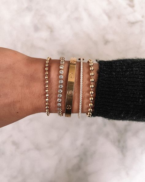 Dainty Jewelry Stack, Bracelet Stack Ideas Gold, Cartier Stack, Cartier Bracelet Stack, Love Bracelet Stack, Love Bracelet Cartier, Bracelet Stack Ideas, Jewellery Layering, Styled Jewelry