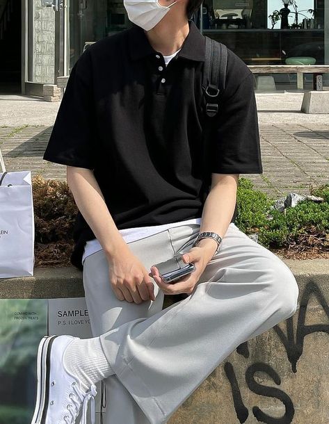 Black Shirt Outfit Summer, Polo Aesthetic Outfit, Polo Ootd, Black Polo Outfit, Polo Outfit Men, Polo Shirt Outfit Men, Black Shirt Outfits, Shirt Outfit Summer, Polo Shirt Outfits