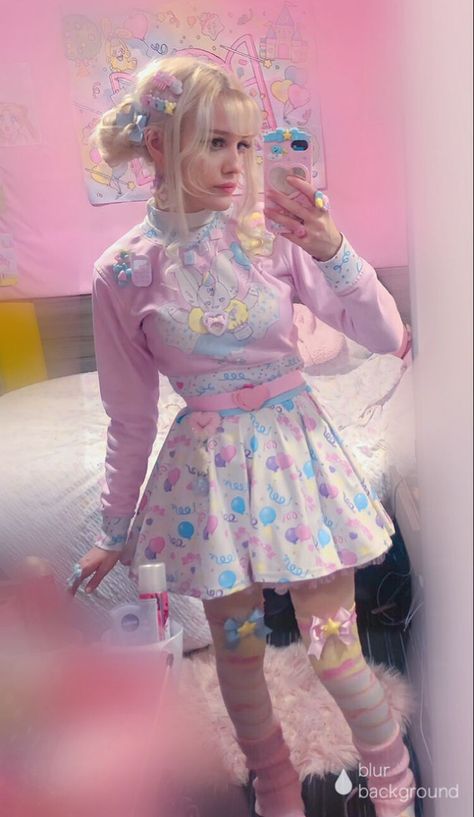 Kawaii Kei Fashion, Fairy Kei Fashion Harajuku Style, Yume Kawaii Outfit, Kawaii Pastel Aesthetic Outfits, Yume Kawaii Aesthetic Outfits, Uchuu Kei Fashion, Hyperpop Aesthetic Fashion, Fairykei Outfit, Candycore Aesthetic Outfits