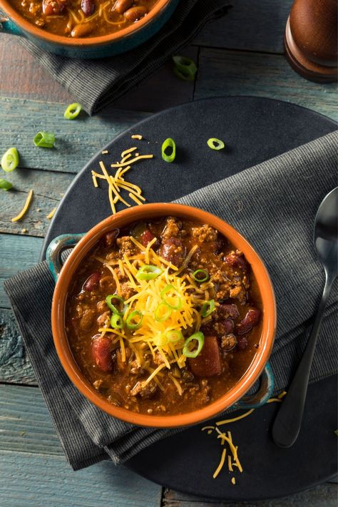 Ina Garten Beef Chili Recipe - Ina Garten Eats Ultimate Chili Recipe, Slow Cooker Vegan Chili, Beef Chilli, Hearty Chili Recipe, Taco Soup Recipe Easy, Chili Recipe Healthy, Chilli Recipe, Healthy Chili, Lentil Chili