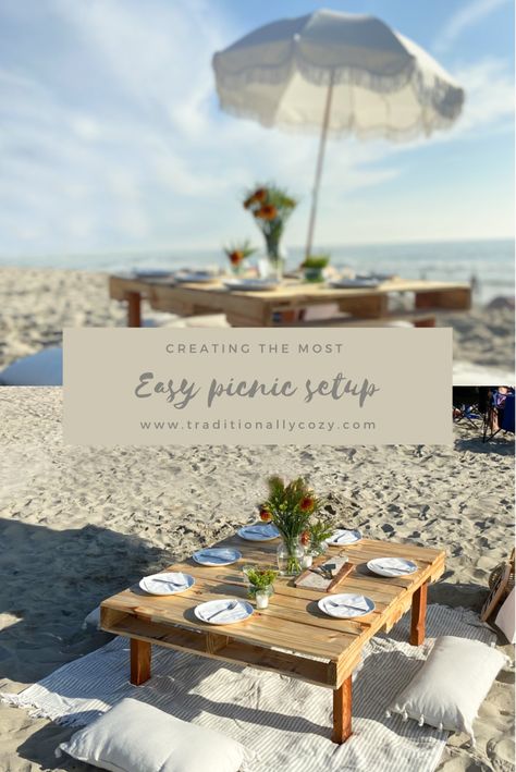 Easy Beach Picnic, Diy Beach Picnic, Beach Dinner Parties, Bbq Setup, Picnic Table Decor, Beach Picnic Party, Birthday At The Beach, Picnic Setup, Pallet Table Diy