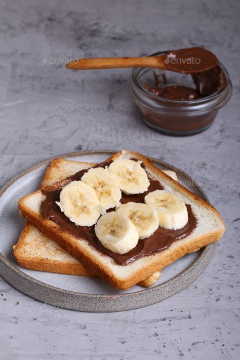 Toast with Chocolate Paste and Banana by Dream79. bread toast with chocolate paste and banana for breakfast #AD #Banana, #Paste, #Toast, #Chocolate Toast Chocolate, Chocolate Paste, Banana Toast, Bread Toast, On Toast, Chocolate Banana, Icons Design, Aesthetic Food, Bananas