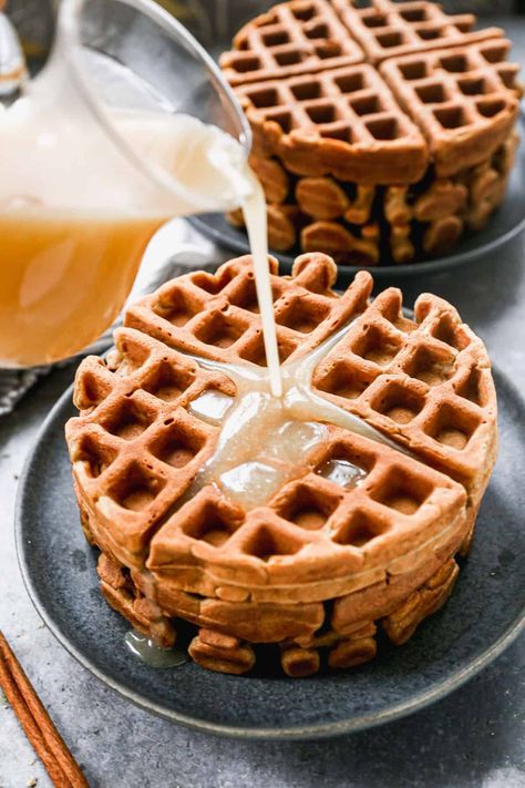 This Gingerbread Waffles recipe is topped with the best vanilla cream syrup and makes the perfect holiday breakfast everyone will enjoy! Gingerbread Waffles Recipe, Gingerbread Waffles, Holiday Flavors, Tastes Better From Scratch, Waffles Recipe, Freezer Breakfast, Holiday Breakfast, Candied Pecans, Christmas Breakfast