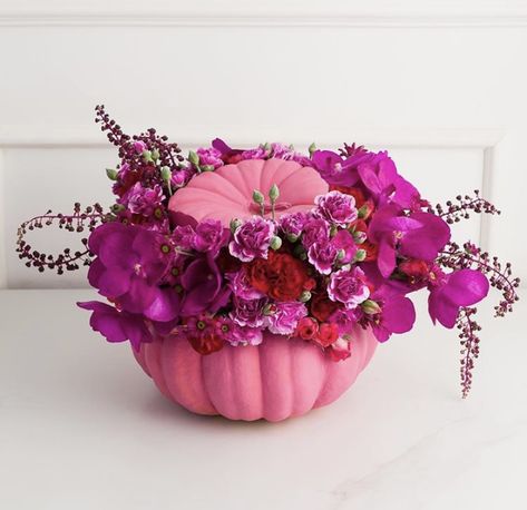 Flower Pumpkin, Pumpkin Floral Arrangements, Pumpkin Vase, Pumpkin Display, Floral Pumpkin, Fall Flower Arrangements, Halloween Flowers, Fall Floral Arrangements, Pumpkin Flower