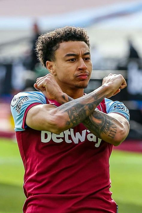 Lingard Wallpaper, Jessie Lingard, Football Husband, England Fc, Hennessy Carolina, Animated Emojis, Jesse Lingard, Neymar Jr Wallpapers, West Ham United Fc