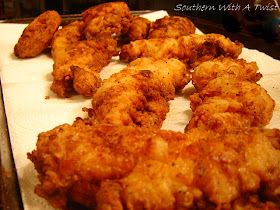 Southern Fried Chicken Tenders, Southern With A Twist, Perfect Fried Chicken, Chicken Tenderloin Recipes, Fried Chicken Tenders, Chicken Tenderloins, Chicken Entrees, Southern Fried Chicken, Chicken Tender Recipes