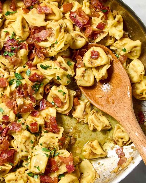 Butter Tortellini, Bacon Tortellini, Tortellini Recipe, One Pan Pasta, Winter Meals, Tortellini Recipes, Cheese Tortellini, Pasta Dinner Recipes, Bacon Recipes