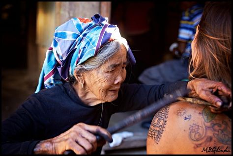 Philippine Tattoo, Alibata Tattoo, Apo Whang Od, Old Traditional Tattoo, Oldest Tattoo, Philippines Tattoo, 2023 Pedicure, Tattoo Son, Filipino Tattoos