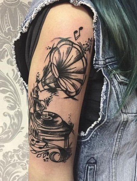 Gramophone Tattoo, Microphone Tattoo, Music Tattoo Sleeves, Music Notes Tattoo, Feminine Tattoo Sleeves, Music Tattoo Designs, Muster Tattoos, Music Tattoo, Best Sleeve Tattoos