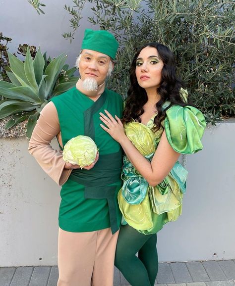 Safiya and Tyler Halloween 2020 Safiya And Tyler, Clever Couple Costumes, The Last Airbender Cosplay, Avatar The Last Airbender Cosplay, Last Airbender Cosplay, Airbender Cosplay, Safiya Nygaard, Avatar Halloween, Butterfly Outfit