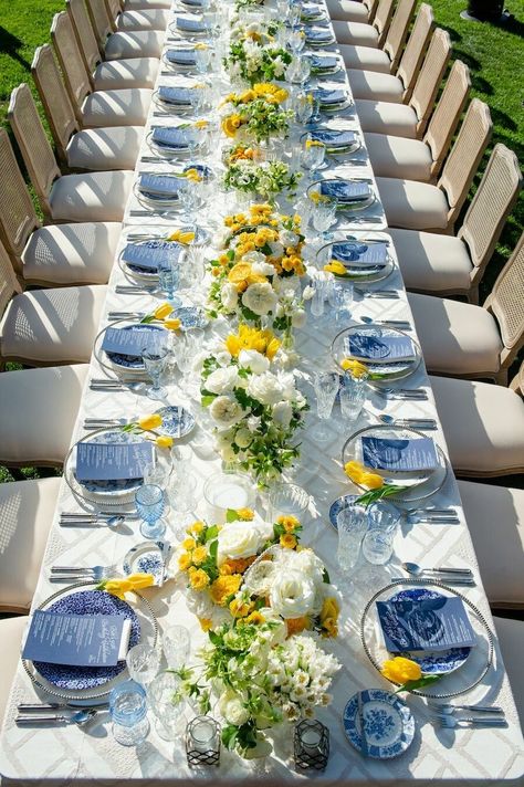 Centerpiece For Circle Table, Blue And White Italian Wedding, Amalfi Table Setting, Euro Summer Theme Party, Dinner Party Color Schemes, Amalfi Coast Wedding Decor, Almafi Themed Party, Colorful Wedding Tables, Italian Theme Engagement Party