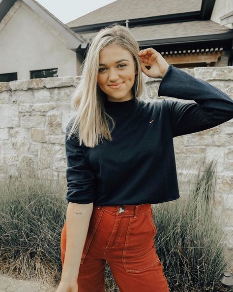 Sadie Robertson Tattoo, Sadie Robertson Hair, Sadie Robertson Outfits, Sadie Robertson Dresses, Duck Dynasty Sadie, Sadie Robertson Huff, Robertson Family, Sadie Robertson, Louisiana Wedding