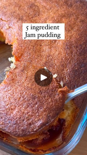 Jam Pudding, Hot Puddings, Winter Comfort Food, 3 Eggs, Raspberry Jam, Baking Dish, Easy Cake Recipes, Cake Batter, Puddings