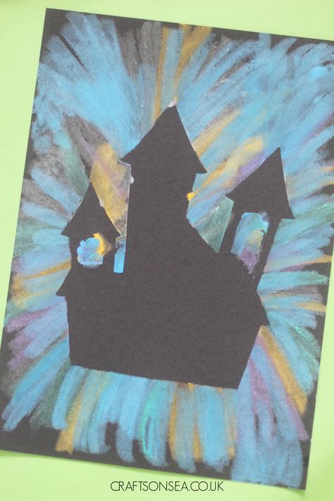 Haunted House Craft Haunted House Stem, Haunted House Craft, Craft For Halloween, Resist Art, Ghost Crafts, Chalk Crafts, House Craft, Paper Bag Crafts, Fun Halloween Crafts