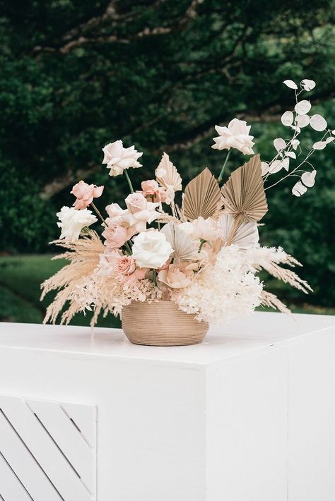 Pink Boho Flowers, Pampas And Roses Centerpiece, Pampas Grass Hanging, Boho Centerpieces Wedding, Small Church Wedding, Boho Floral Arrangements, Wedding Flowers Dried, Shades Of Pink Flowers, Boho Centerpiece