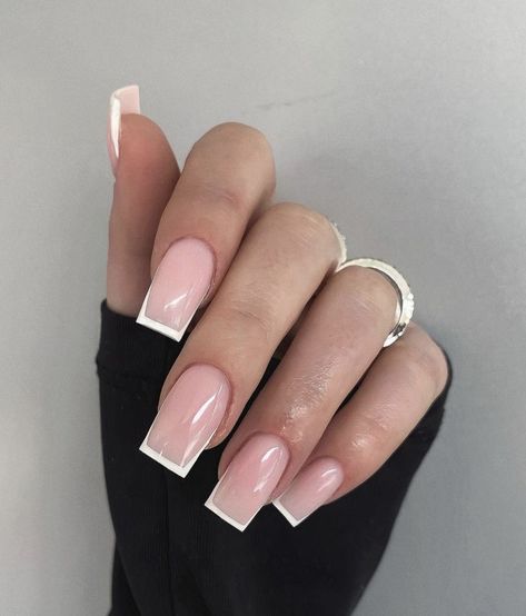 Nails Acrylic Neutral Design, Medium French Acrylics, White Nail Tips Acrylic, Neutral Simple Nails, Squared French Tips, Outline Nails Square, Gorgeous Nails Coffin, Sharp Square Acrylic Nails, Slim French Tip Nails