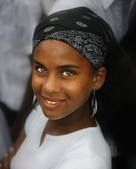 so cute... Samana Dominican Republic, Caribbean Women, Girl From, Don Pedro, Afro Latina, Local Girls, We Are The World, African Diaspora, People Of The World