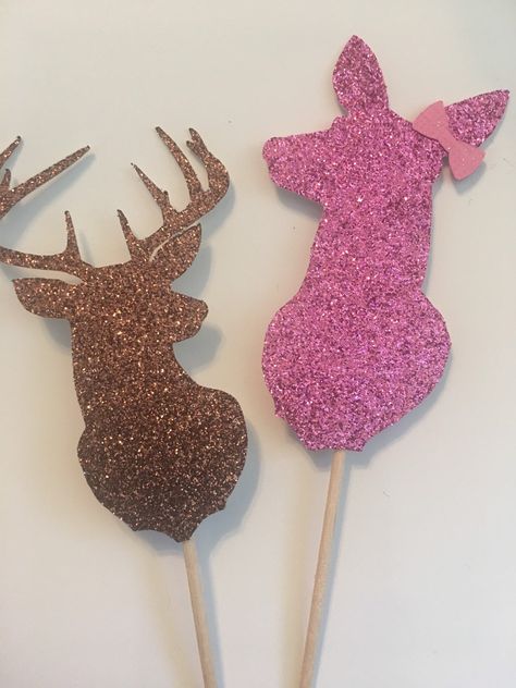 Baby Gender Reveal Cupcake Toppers   GLITTER   Buck or Doe/hunting theme SET OF 12 Toppers 6 brown glitter bucks 6 pink glitter doe with bow Made from glitter cardstock (the backside is white) - This set comes in blue & pink but is available in other colors, just message me with what you are looking for for Custom orders welcomed... just send me a message Bucks Or Bows Gender Reveal Party Ideas, Gender Reveal Ideas Hunting Theme, Hunting Gender Reveal Ideas, Curry Ideas, Country Gender Reveal, Buck Or Doe Gender Reveal, Gender Reveal Cupcake Toppers, Gender Ideas, Baby Gender Reveal Party Decorations