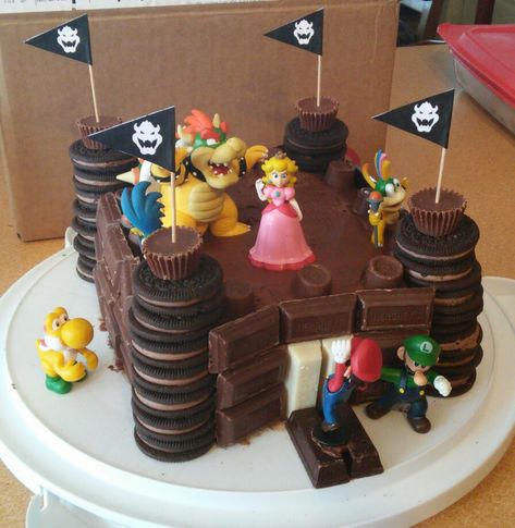 Easy Super Mario Birthday Cake, Mario Cakes Ideas, Bowser Birthday Party Cake, Bowser Cake Ideas, Super Mario Cake Birthday Easy, Mario Birthday Party Cake Easy, Mario Castle Cake, Bowser Castle Cake, Easy Super Mario Cake