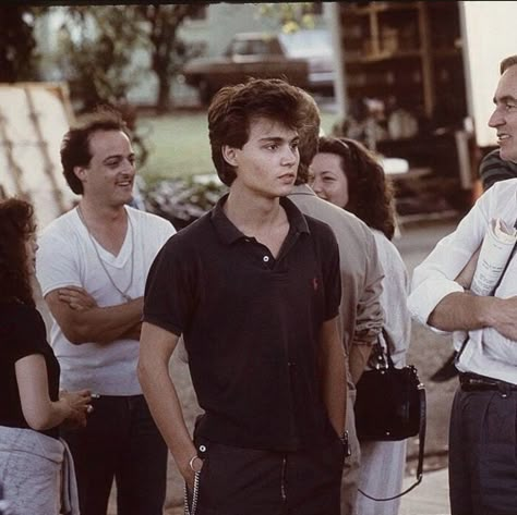 90s Johnny Depp, Jordan Barrett, Aaliyah Pictures, Johnny Depp Style, Young Johnny Depp, Johnny Depp Movies, Young Leonardo Dicaprio, 90s Men, A Nightmare On Elm Street