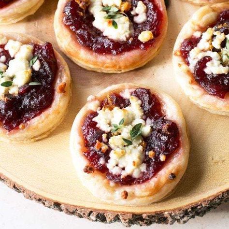 Cranberry Goat Cheese Tarts Goat Cheese Tarts, Cranberry Goat Cheese, Salted Caramel Brownie, Goat Cheese Tart, Cocktail Appetizers, Cheese Tart, Light Appetizers, Snack Prep, Cheese Tarts