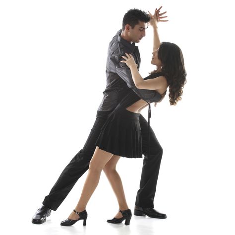 ¿Te sabes estos pasillos de Baile Casino? - TodoCuba Guy Dancing, Ballroom Dance Lessons, Salsa Lessons, Salsa Dancer, Salsa Music, Afro Cuban, Bachata Dance, Dancer Wear, Yoga Poses Advanced