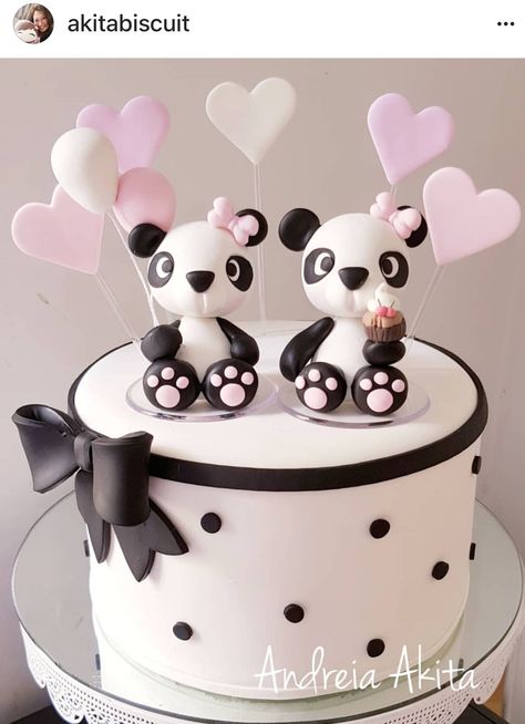 Panda Birthday Cake, Bolo Panda, Panda Cake, Mini Torte, Panda Panda, Animal Cakes, Valentine Cake, Just Cakes, Specialty Cakes