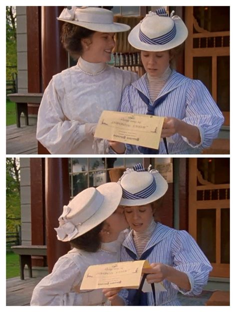 Anne Of Green Gables The Sequel, Anne And Diana 1985, Anne Of Green Gables Aesthetic Clothes, Anne Of Green Gables Inspired Outfits, Anne Of Green Gables Hairstyles, Ugly Actors, Anna Green, Anne Of The Island, Anne Of Avonlea