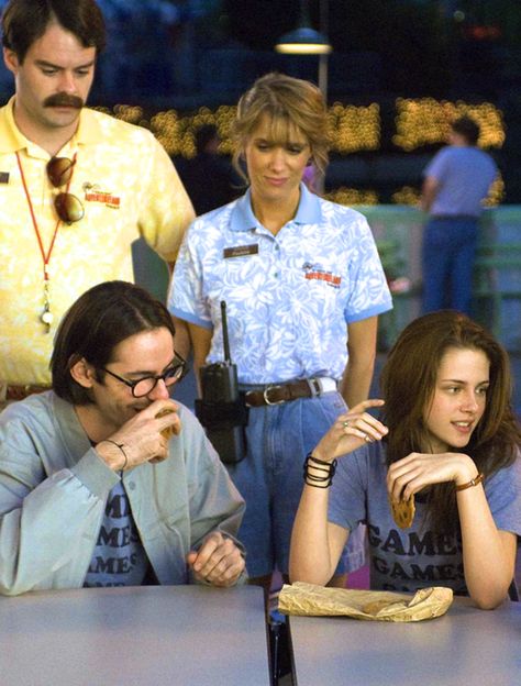 Adventureland Movie, Martin Starr, Jesse Eisenberg, Kristen Stewart Movies, Kristen Stewart Style, Kristen Wiig, Movie Shots, Love Film, The Twilight Saga