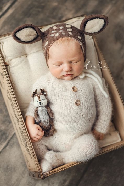 Nicu Christmas, Newborn Sleeping, Studio Wardrobe, Fawn Deer, Lace Maternity Dress, Newborn Pics, Newborn Clothes, Newborn Poses, Newborn Shoot