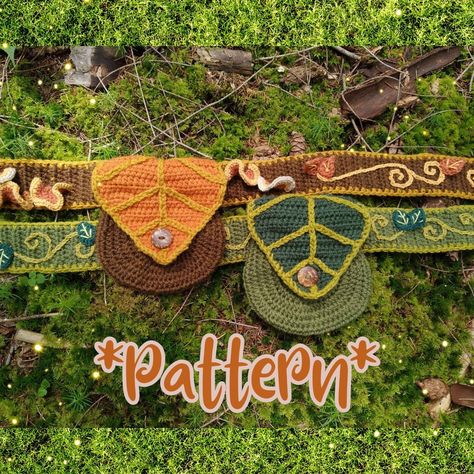 Crochet Hiking Gear, Crochet With Small Amount Of Yarn, Crochet For Ren Faire, Crochet Leaf Pouch, Crochet Patterns Witchy, Lotr Crochet Patterns, Crochet Fairy Accessories, Crochet Tree Stump, Crochet Cool Stuff