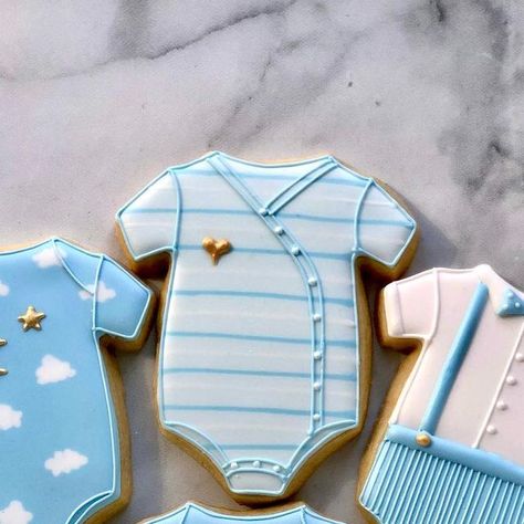 Onesie Cookies, Shower Cookies, Baby Cookies, Baby Projects, Baby Shower Cookies, Special Moments, Cookie Decorating, My Life, Onesies