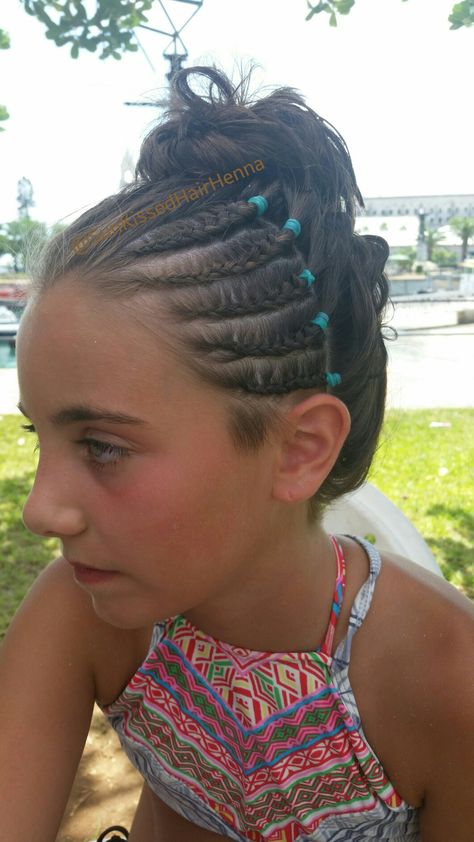 Side braids  #braids #hair #braidstyles #thickbraids #blackhair #natural #naturalhair #childrenshairstyles #bermuda #sunkissedhairhenna #jtull #jtulldesigns #sidebraids Beach Braids With Beads, Hawaiian Braids, Vacation Braids For White Women, Bahama Braids, Tropical Braids, Caribbean Braids, Bali Braids, Beach Hair Dos, Hairstyles Beads