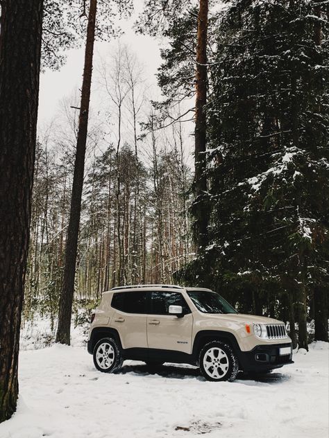 Jeep Renegade Limited Mojave Sand Winter White Jeep Renegade, Jeep Renegade Aesthetic, Jeep Things, Dream Vision Board, Dream Cars Jeep, Jeep Renegade, Aesthetic Colors, My Dream Car, Jeep Wrangler