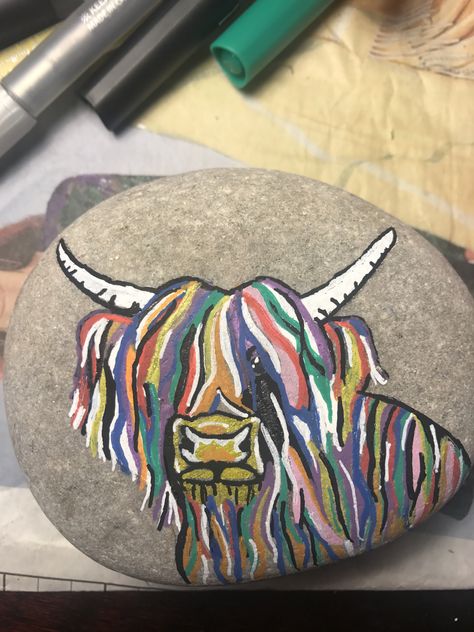 Highland Coo rock painting Highland Cow Rock Painting, Western Rock Painting Ideas, Cow Rock Painting, Mud Paint, Highland Coo, Highland Cow Painting, Diy Rock Art, Paint Rocks, Happy Stones