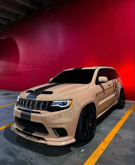 Track Hawk Wallpaper, Trackhawk Wallpaper Iphone, Trackhawk Aesthetic, Pappi Quan Outfits, Quan Trackhawk, Widebody Trackhawk, Trackhawk Jeep Custom, Trackhawk Wallpaper, Trackhawk Jeep