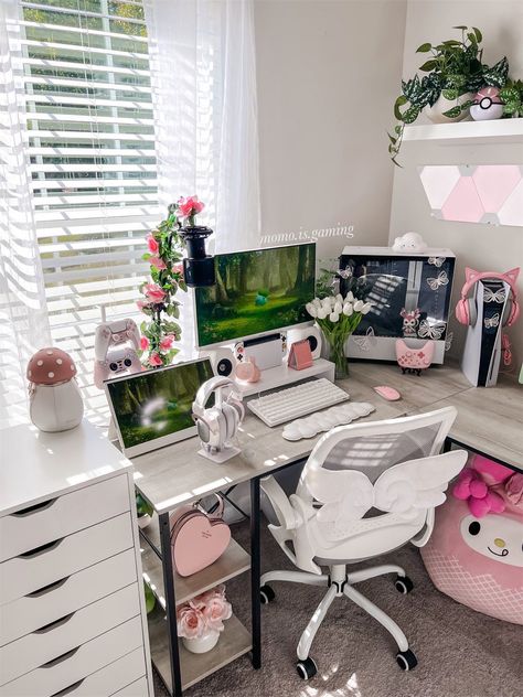 Mint Gaming Setup, L Shaped Desk Setup Aesthetic, Pink And Green Gaming Setup, Switch Gaming Setup, Boho Gaming Setup, Cozy Pc Setup, Kawaii Desktop, Organized Desk, Kawaii Decor