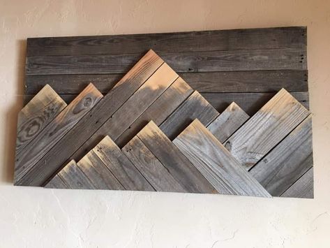 Macrame Wall Design Ideas, Wood Strip Projects, Wood Mountains Wall Art, Colorado Vibe Decor, Cool Wooden Projects, Wooden Mountain Art, Pallet Wood Wall Art Diy, Mountain Signs Wood, Pallet Mountain Wall Art