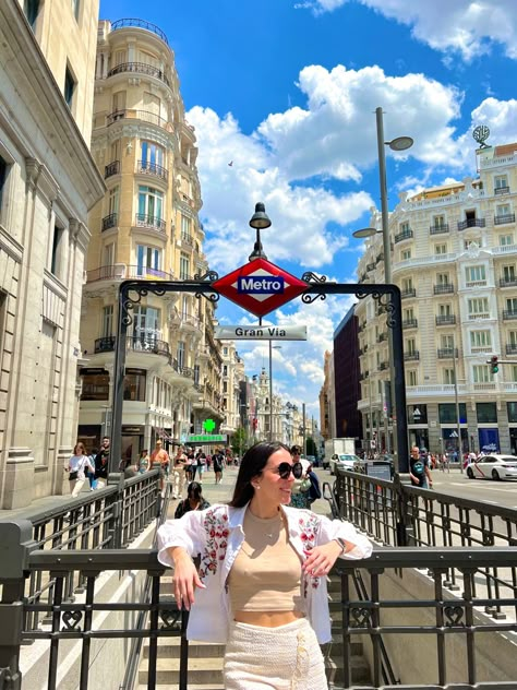 Madrid Metro gran via spain españa Madrid Photoshoot Ideas, Madrid Spain Picture Ideas, Madrid Spain Instagram Pictures, Madrid Spain Photo Ideas, Madrid Photo Ideas Instagram, Madrid Spain Aesthetic Outfit, Madrid Aesthetic Outfit, Madrid Pictures Ideas, Madrid Aesthetic Girl