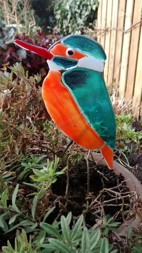 Fused glass - Paula Ragas Melting Glass, Stained Glass Patterns Free, Glass Fusion Ideas, Glass Fusing Projects, Glas Art, Glass Fusion, Glass Fusing, Ceramic Birds, Glass Garden